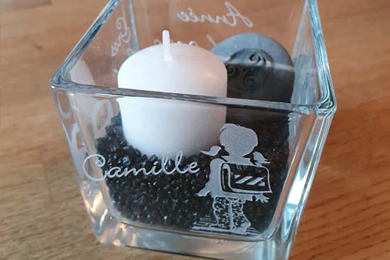Bougie dans verre en pierre