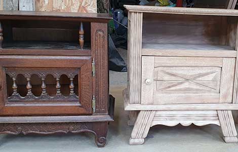 Mobiliers en cours de sablage